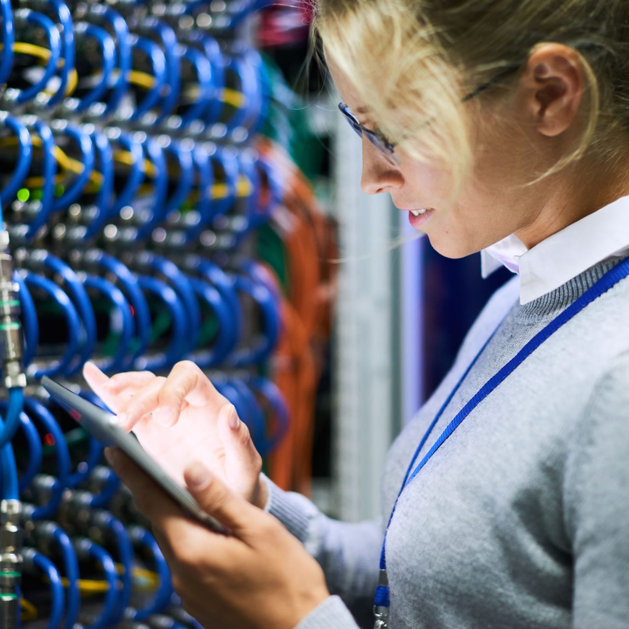 female-systems-administrator-JSQFK8G